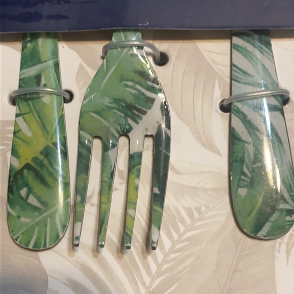 NWT Tommy Bahama set of 4 Cocktail Fork Set - Palm Leaf Pattern - Picture 4 of 6